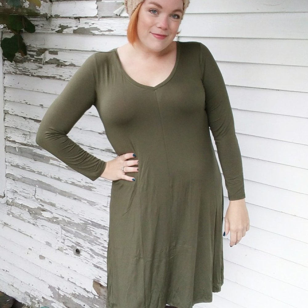 NWT Agnes & Dora Long Sleeve Hi-Lo Dress